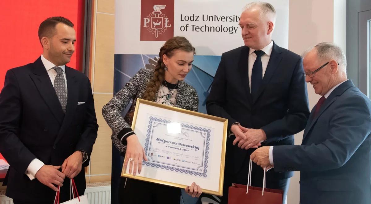Minister nauki wręczył stypendia uzdolnionym studentom Politechniki Łódzkiej