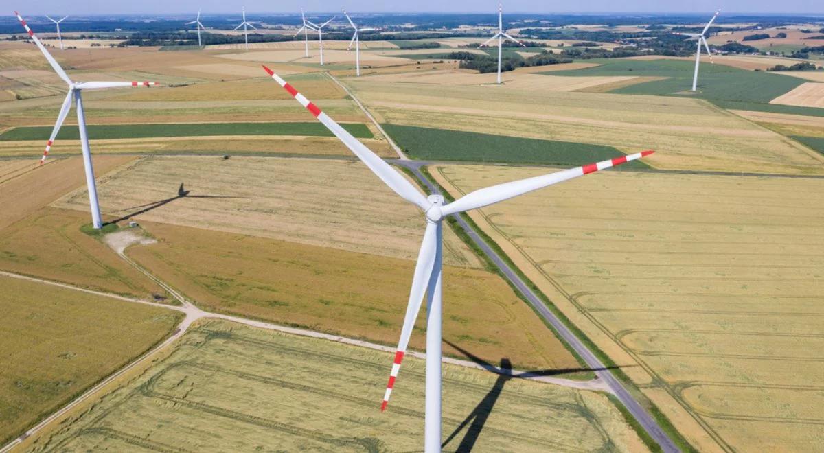 Ustawa o elektrowniach wiatrowych: Szynkowski vel Sęk: mam nadzieję, że prezydent ją podpisze