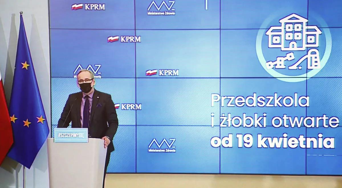 "Dzieci będą mogły wrócić do przedszkoli i żłobków". Minister zdrowia o obostrzeniach