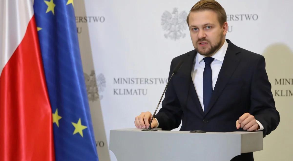 "Wynik zaniedbań władz Warszawy". Jacek Ozdoba o podwyżkach za wywóz śmieci w stolicy