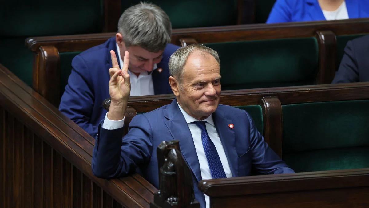 KO zdecydowanym liderem przed PiS, koalicjanci pod progiem. Nowy sondaż