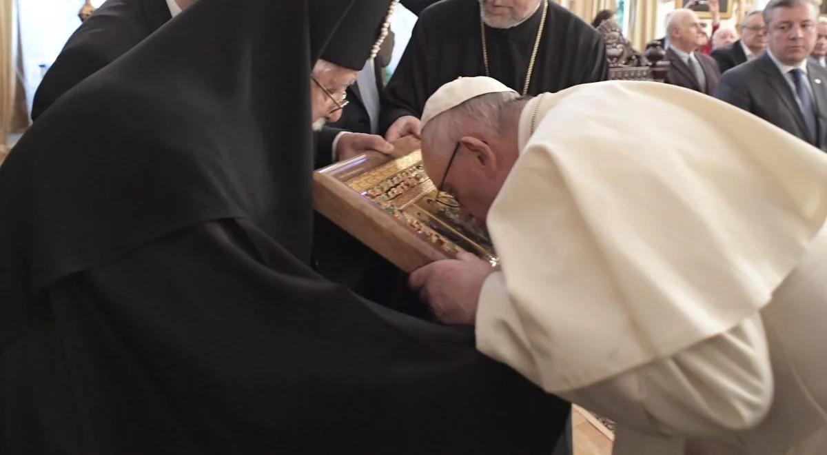 Papież Franciszek w Gruzji: modlę się o pokój w Syrii i Iraku