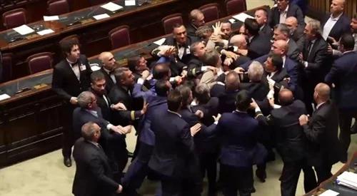 We włoskiej Izbie Deputowanych...