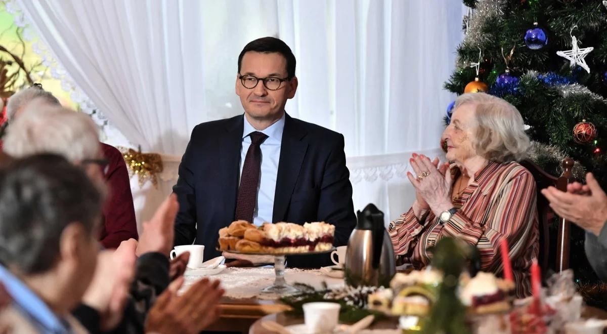 Premier: musimy zadbać o tych, którzy budowali podstawy naszej przyszłości, czyli o seniorów