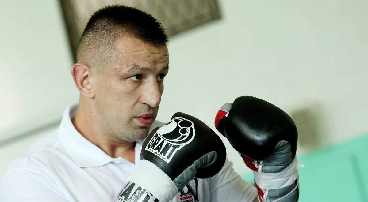 Tomasz Adamek znokautował Joey'a Abella. Amerykanin padł na deski w siódmej rundzie