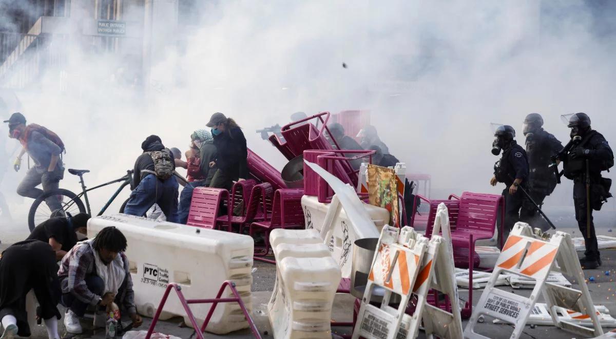 Kalifornia wstrząśnięta. Antyimigracyjne protesty przeradzają się w zamieszki