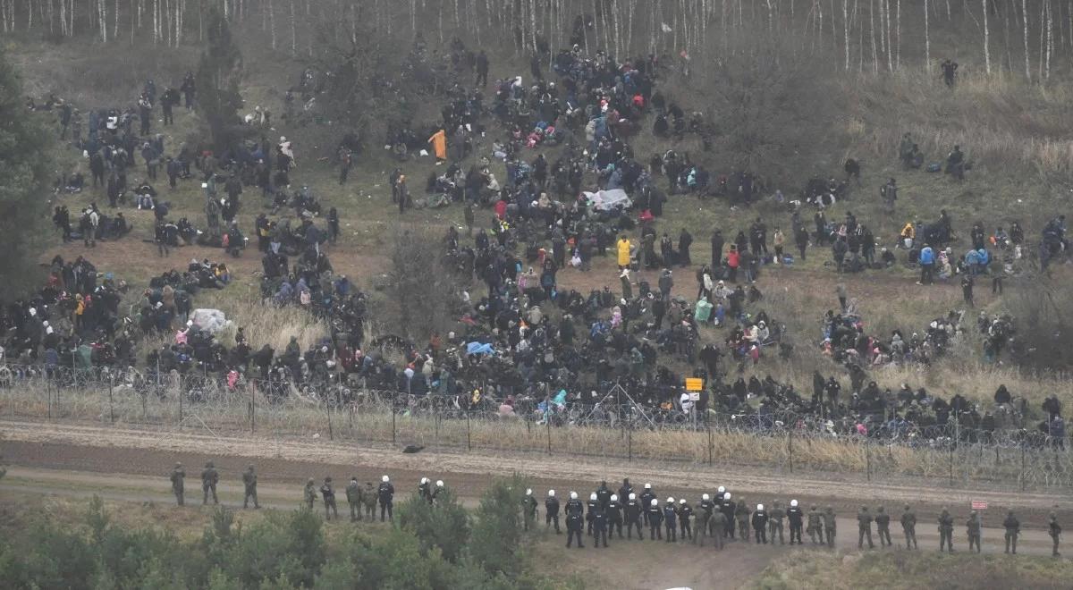 Policjanci zaatakowani kamieniami. Żaryn: na granicę zwożony był gruz z białoruskich zakładów budowlanych