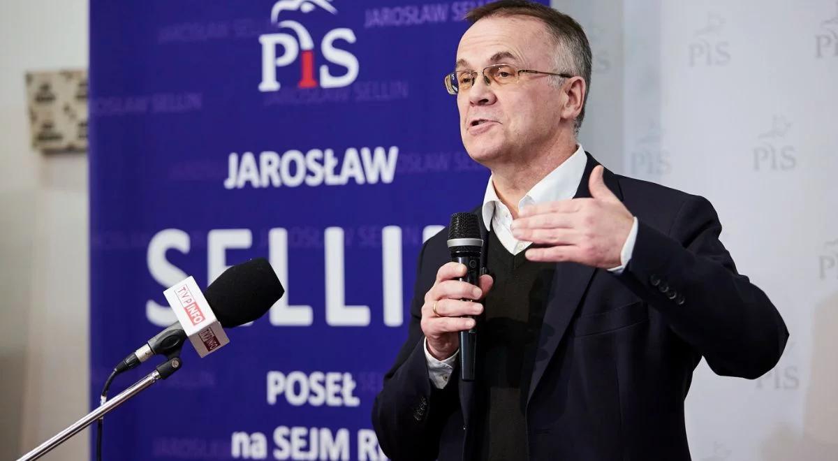 Jarosław Sellin wspomina, jak poprzednie rządy traktowały polską kulturę. "Była dla nich kulą u nogi"