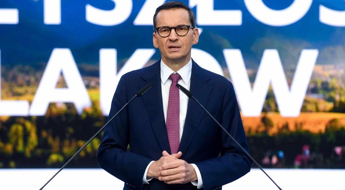 Premier Morawiecki wygrał w sądzie. "Pakt migracyjny zawiera przymusową relokację imigrantów"