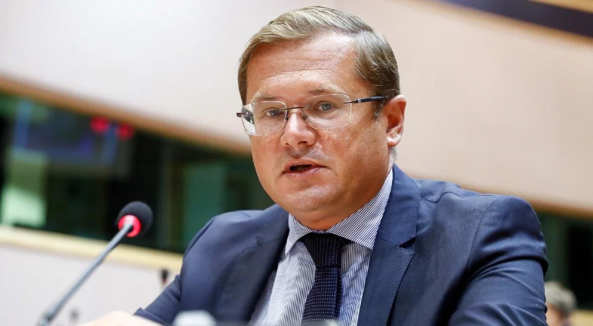 W PE o wojnie hybrydowej. Sadoś: kryzys na granicy z Białorusią zaplanowany przez Mińsk