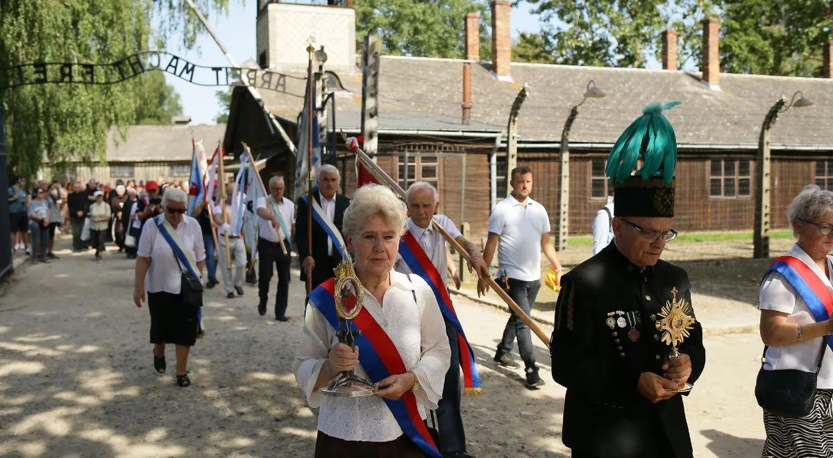 82. rocznica śmierci św. Maksymiliana Kolbe. Ksiądz bp Tadeusz Kusy: nie miłujmy słowami, ale czynem i prawdą