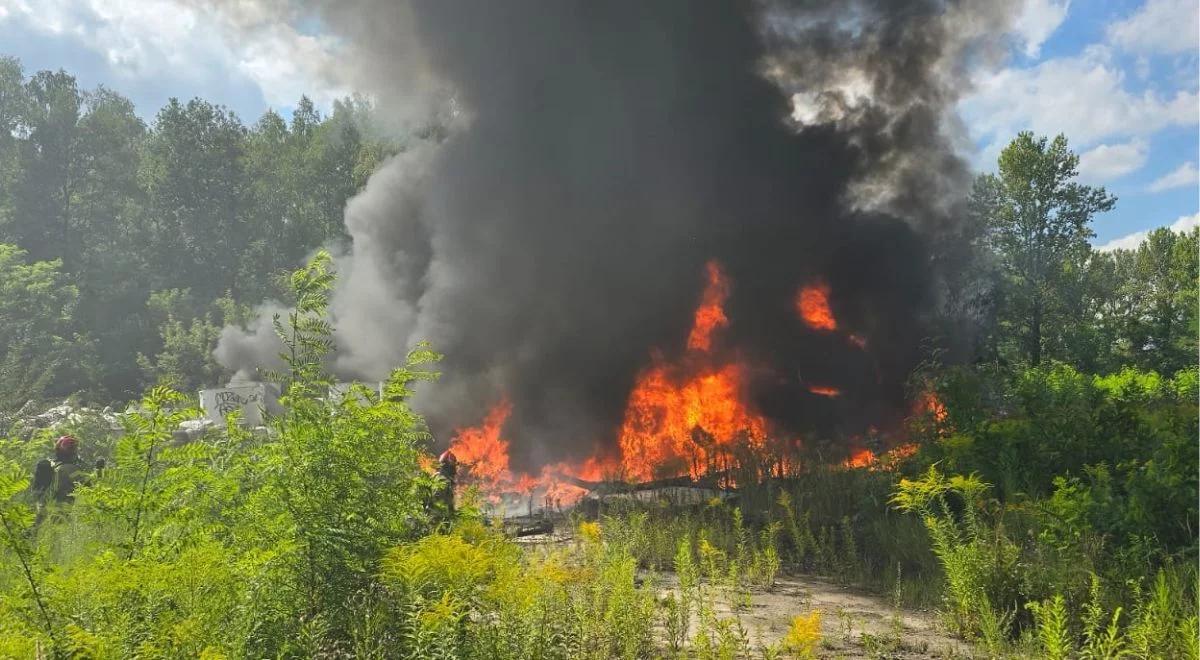 Pożar składowiska odpadów w Dąbrowie Górniczej. Służby zabrały głos