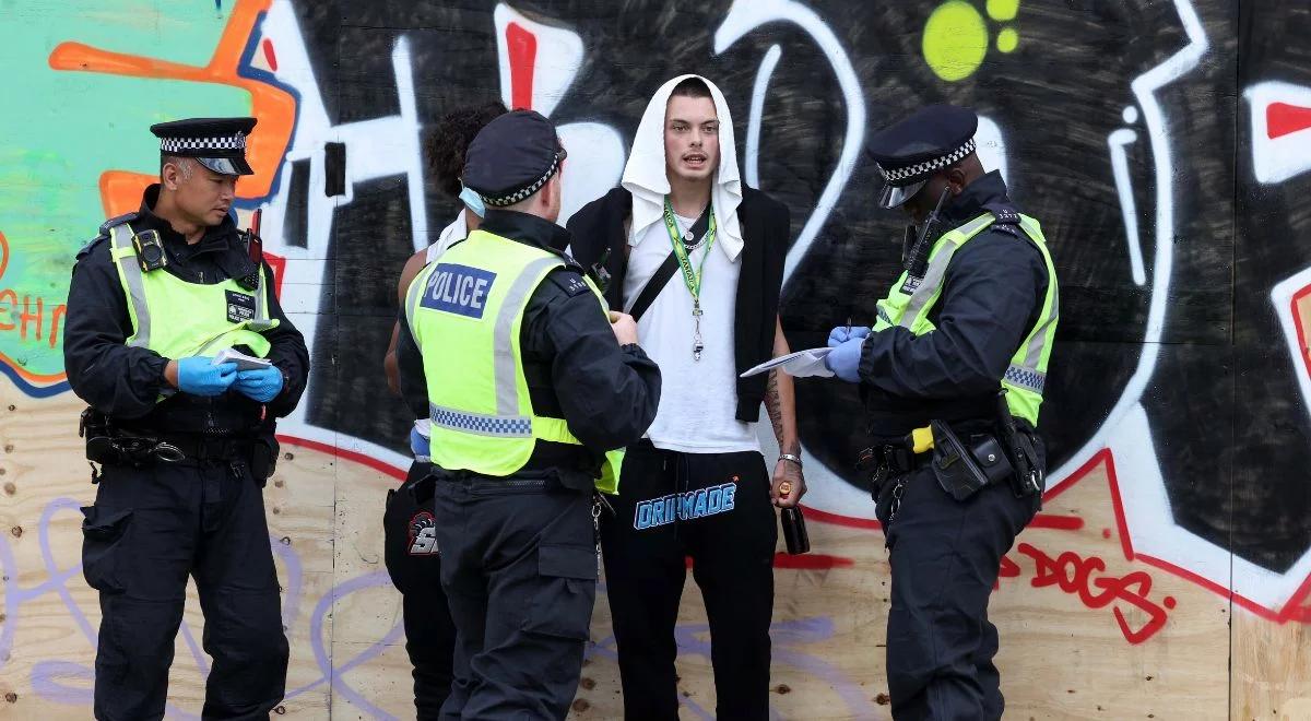 Dramatyczne sceny na festiwalu Notting Hill Carnival. Kilka osób dźgniętych nożem, setki aresztowanych