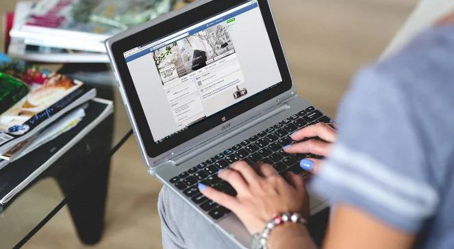 Niebezpieczne treści. Jak dbać o bezpieczeństwo uczniów w Internecie