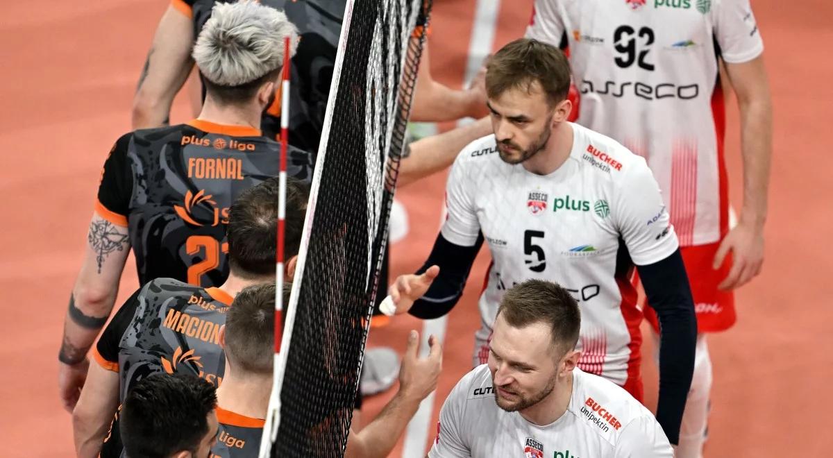 Plus Liga. Asseco - Jastrzębski.  Tie-break i skandal z udziałem kibica w niebieskiej marynarce