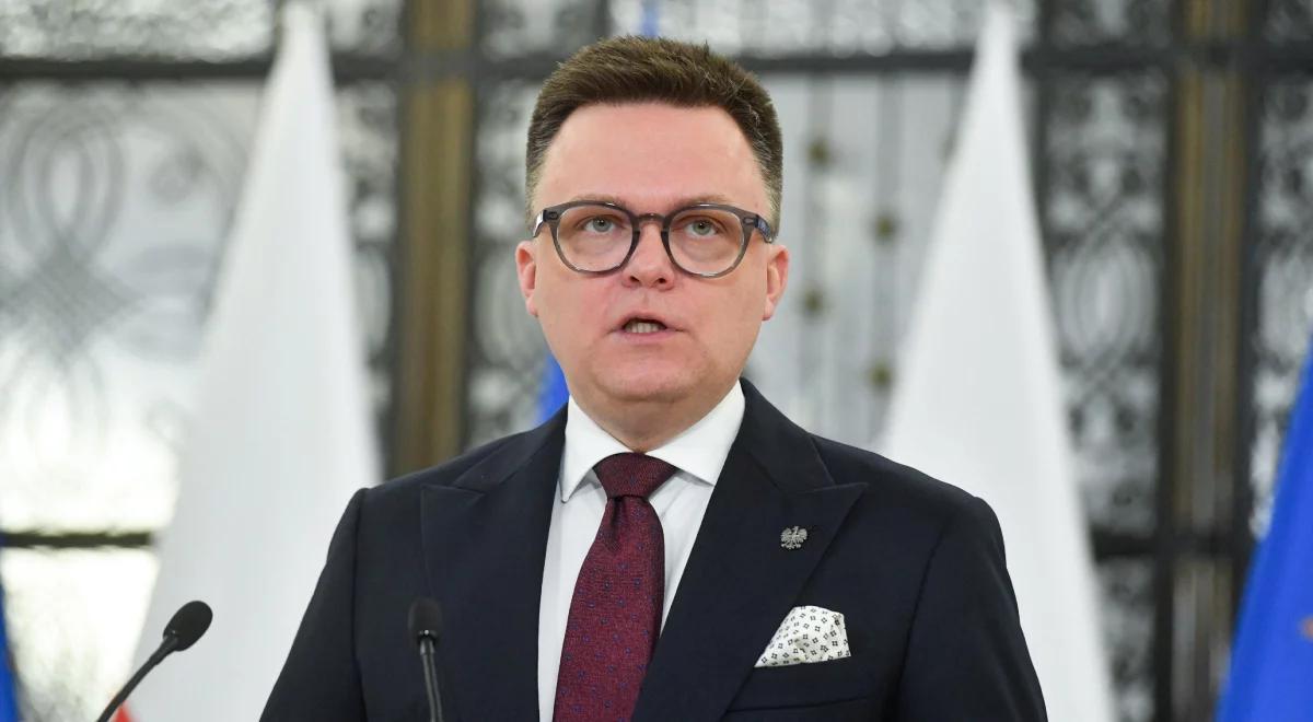 Obornik przed domem Szymona Hołowni. Marszałek reaguje: rodzice są przerażeni