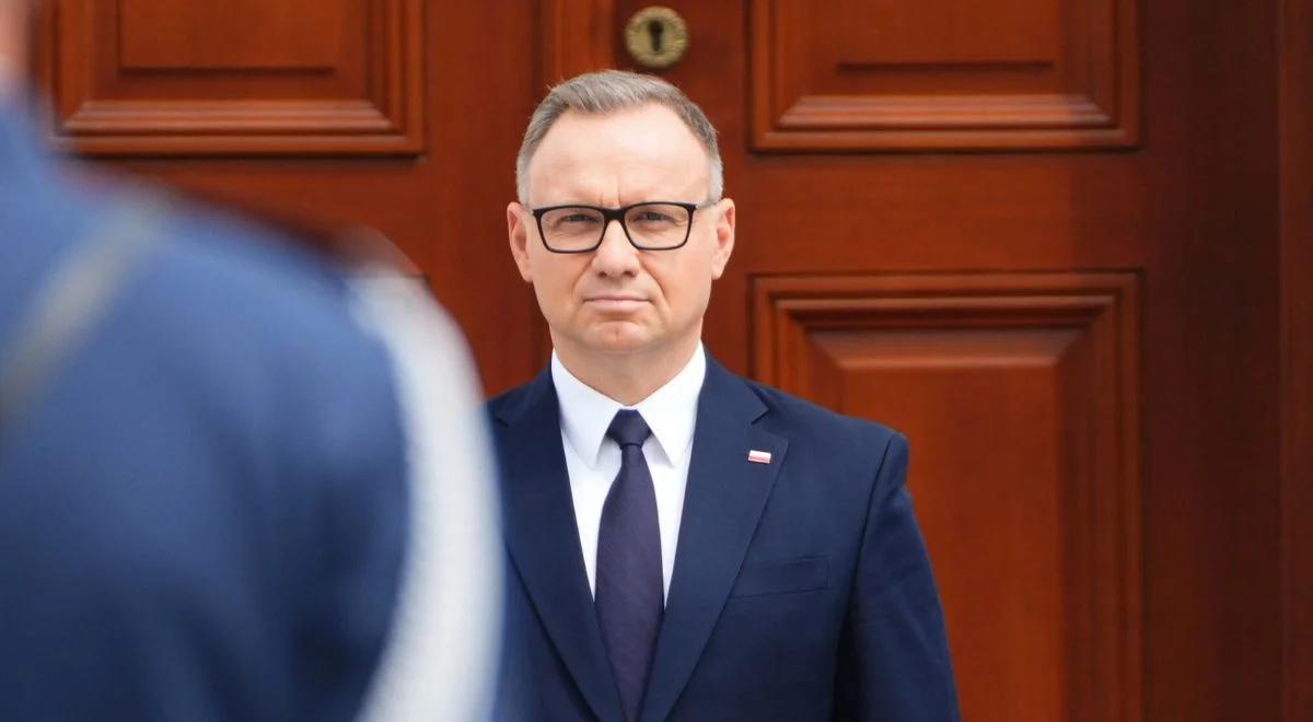 Zaskakująca decyzja prezydenta. Duda odebrał Lange Srebrny Krzyż Zasługi