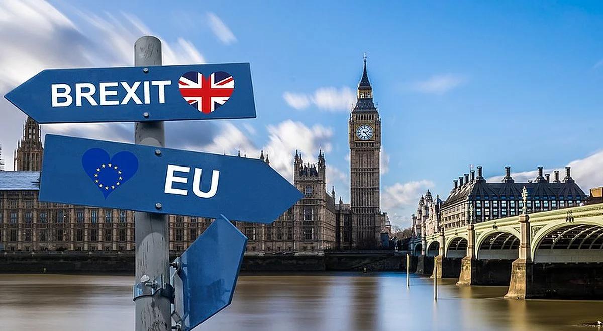 Brexit miękki czy twardy? Premier May ostrzega