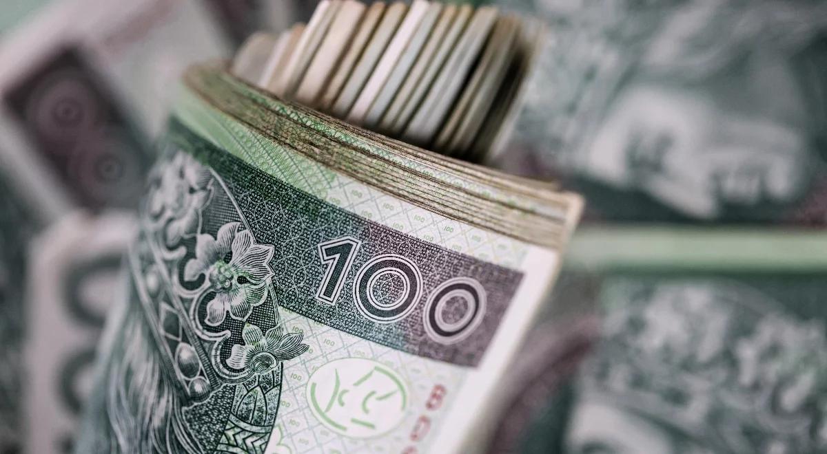 Prawie miliard zł kar w rok. Zobacz, na czym UOKiK przyłapał banki i wielkie sklepy