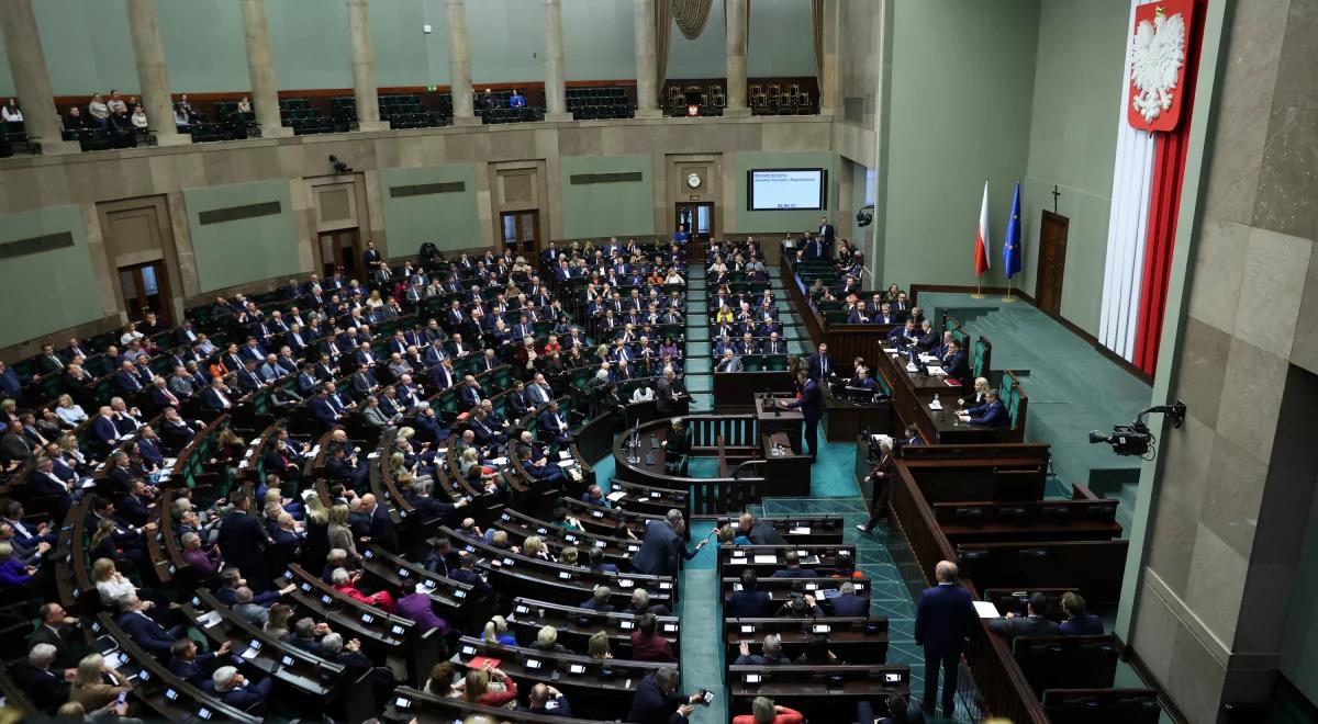 KO z dużą przewagą nad PiS. Przepaść w najnowszym sondażu