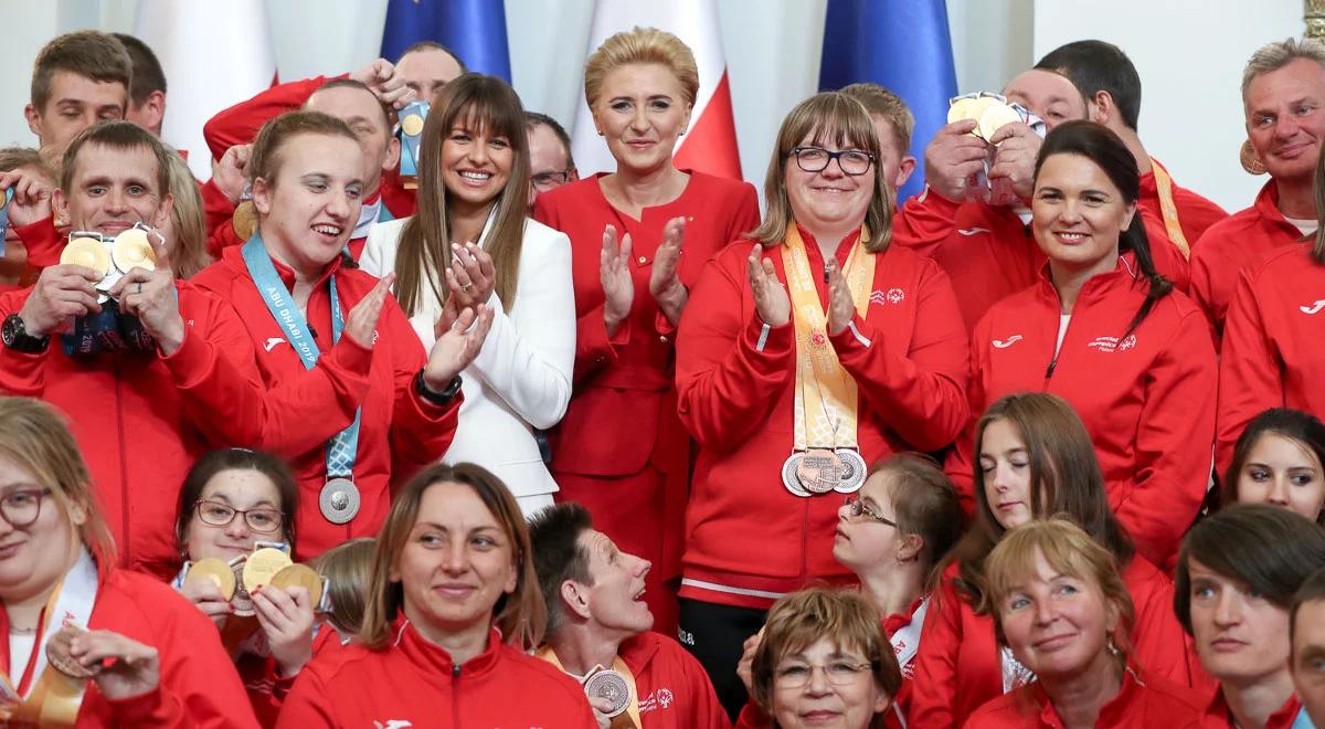Agata Kornhauser-Duda spotkała się z uczestnikami olimpiad specjalnych. "Dostarczyliście nam niezwykłych emocji"