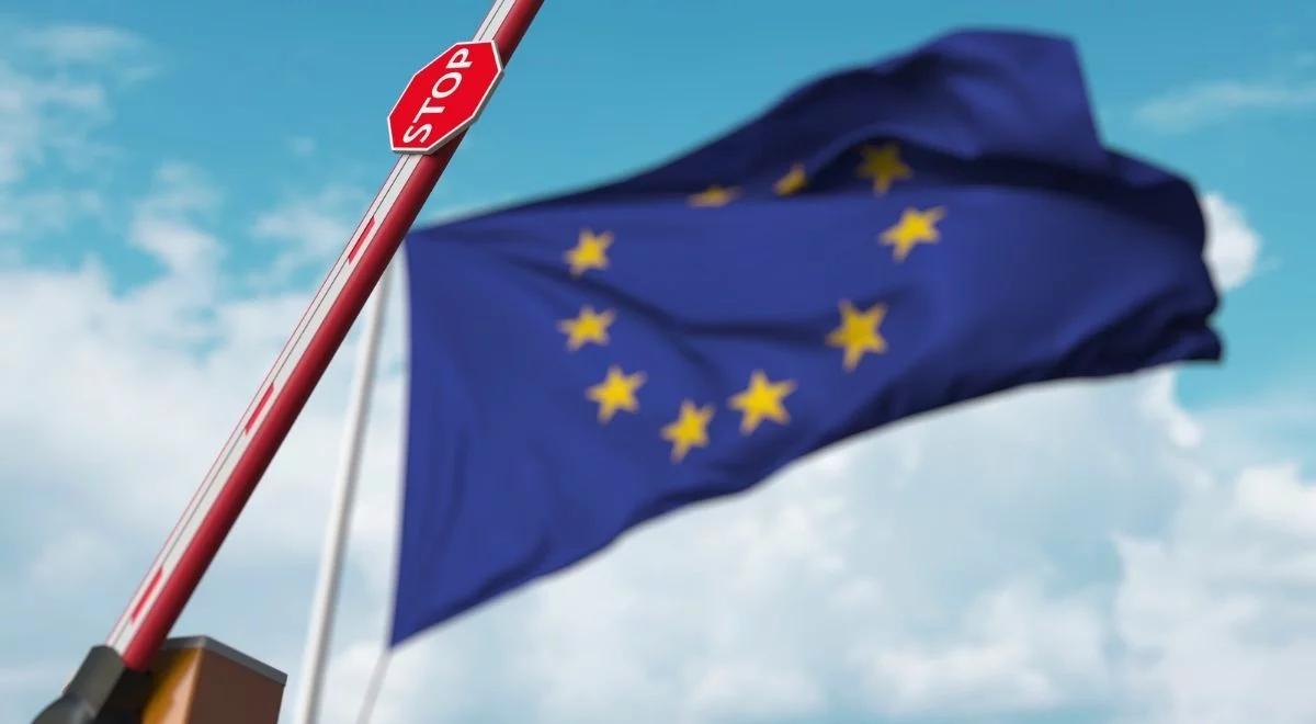 "Europejskie wsparcie jest w pełni dostępne, aby pomóc polskim władzom w rozwiązaniu sytuacji". Rzecznik KE o migrantach