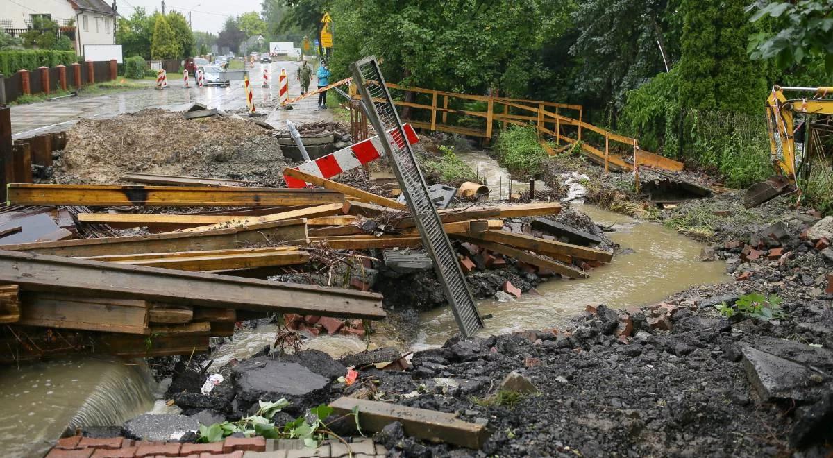 Pogodowy armagedon na Śląsku. Już jest fatalnie, a ma rozpętać się burzowe piekło, straż interweniowała 1300 razy