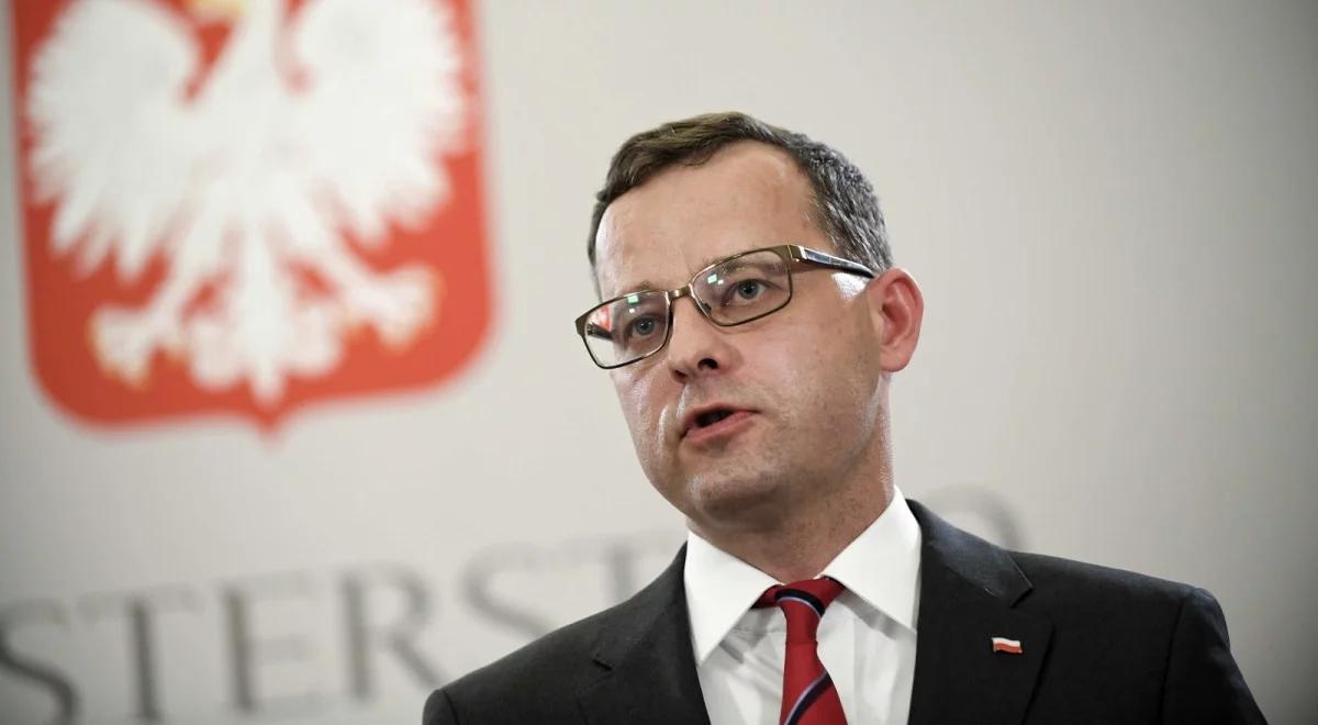 "Wsparcie najsłabszych i przyspieszenie postępowań". Romanowski o reformie prawa rodzinnego