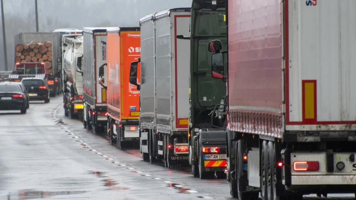 Ogromne korki na granicy z Niemcami. Zatory mają nawet 15 km