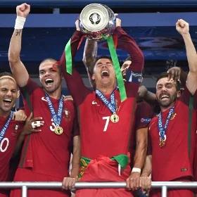 Robert Lewandowski zakłada klinikę. Na czym zarabiają inni piłkarze?