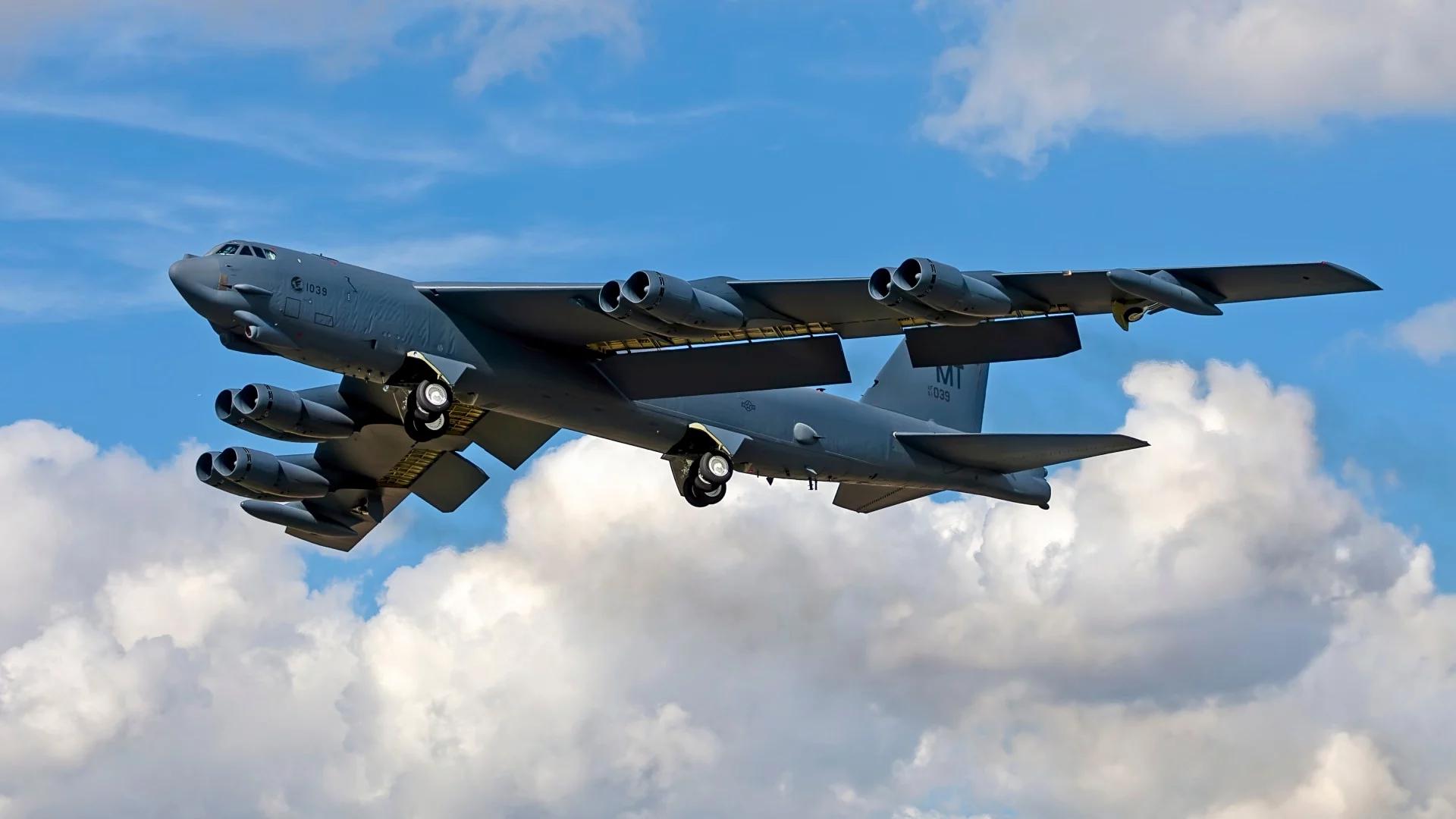 Siła wschodniej flanki NATO. Amerykański bombowiec strategiczny B-52 w Polsce