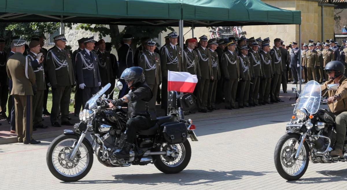 Święto Wojska Polskiego. Rajd motocyklowy upamiętni oficerów, którzy zginęli w katastrofie smoleńskiej