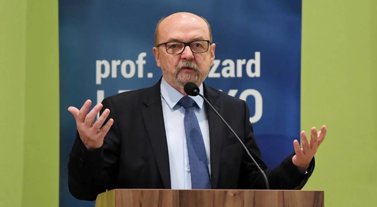 Prof. Legutko: unijne instytucje chcą obalenia polskiego rządu, dlatego stawiają warunki nie do przyjęcia 
