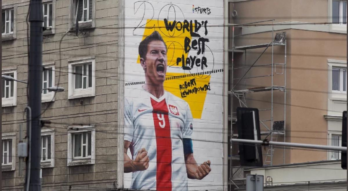 Lewandowski doceniony przez Rosjan. "Lewy" na muralu w Warszawie 