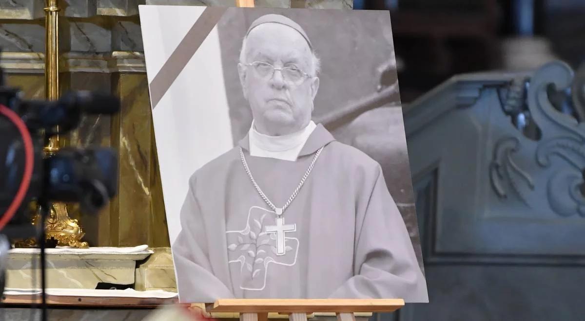 "Złotousty biskup". Archiwalna rozmowa z bp. Józefem Zawitkowskim