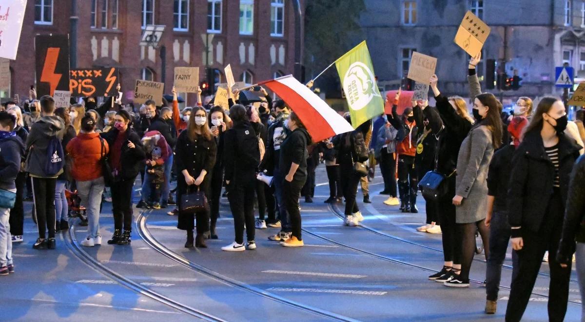 Szef MSWiA ws. ataków na kościoły: jeśli ktoś łamie prawo, to musi się liczyć ze stanowczą reakcją państwa