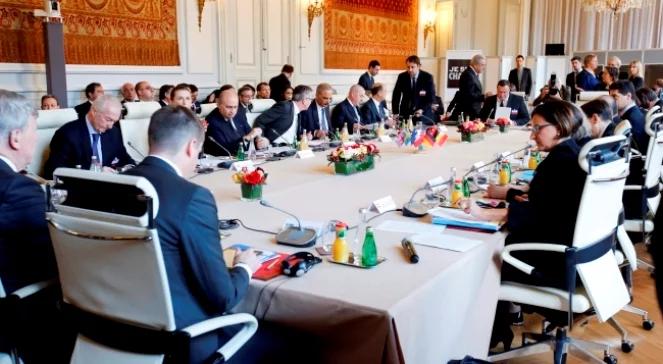 "Jesteśmy zdeterminowani żeby razem walczyć z terroryzmem". W Paryżu spotkanie szefów MSW UE