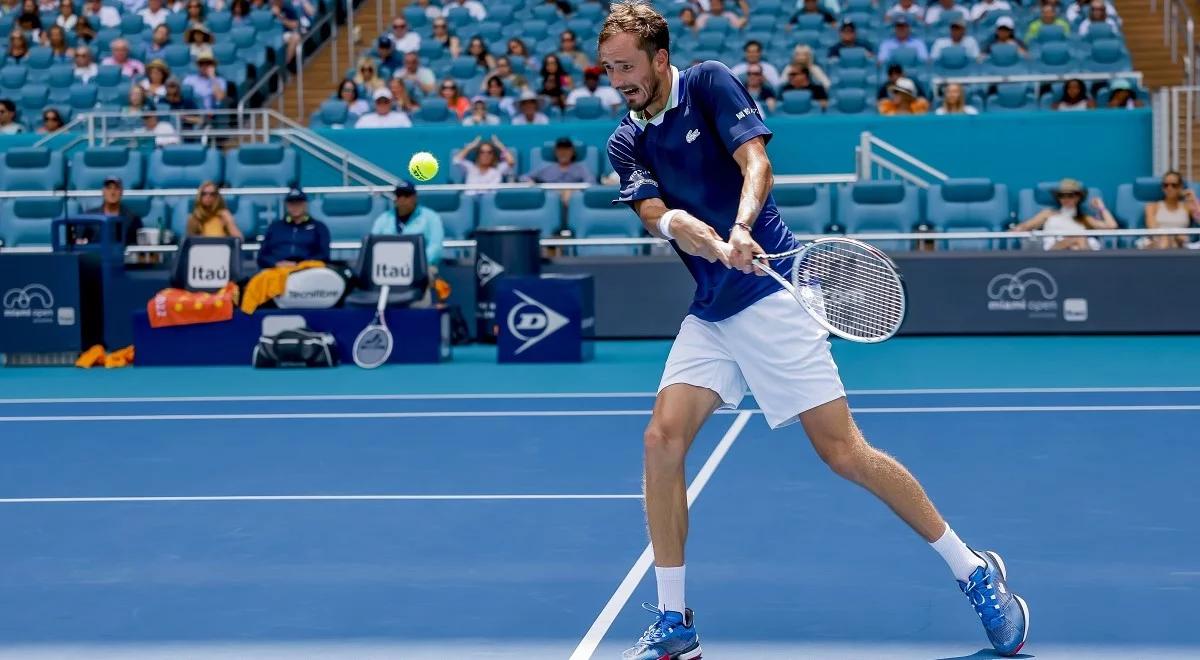 Daniił Miedwiediew podda się operacji. Może nie zagrać we French Open
