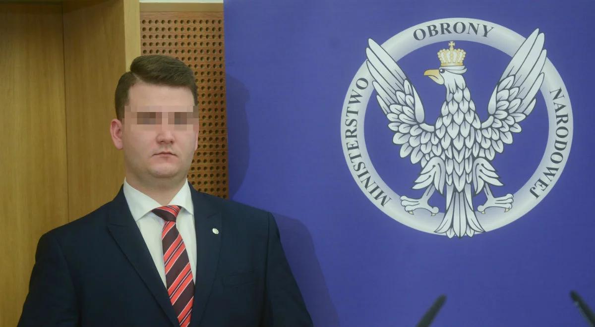 Były rzecznik MON i były poseł PiS w rękach CBA. Przesłuchanie dziś lub jutro