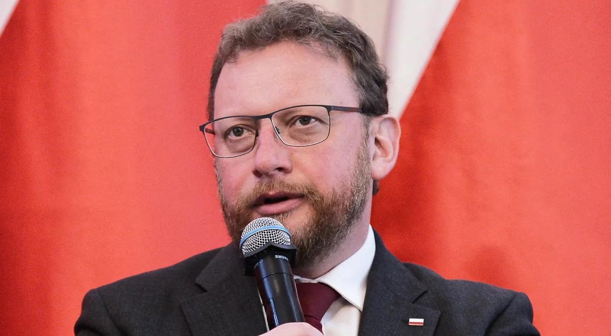 Szumowski: 13 osób w Polsce przebywa w szpitalu w związku z zagrożeniem koronawirusem