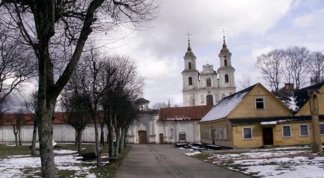 Płonie zabytkowy kościół i klasztor na Litwie