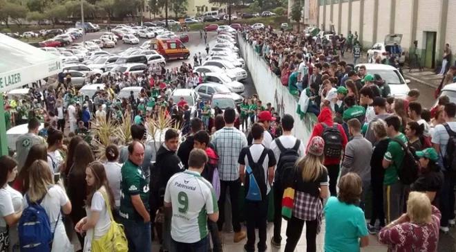 Piękny gest rywali zespołu dotkniętego tragedią. Atletico National chce poświęcić mu trofeum