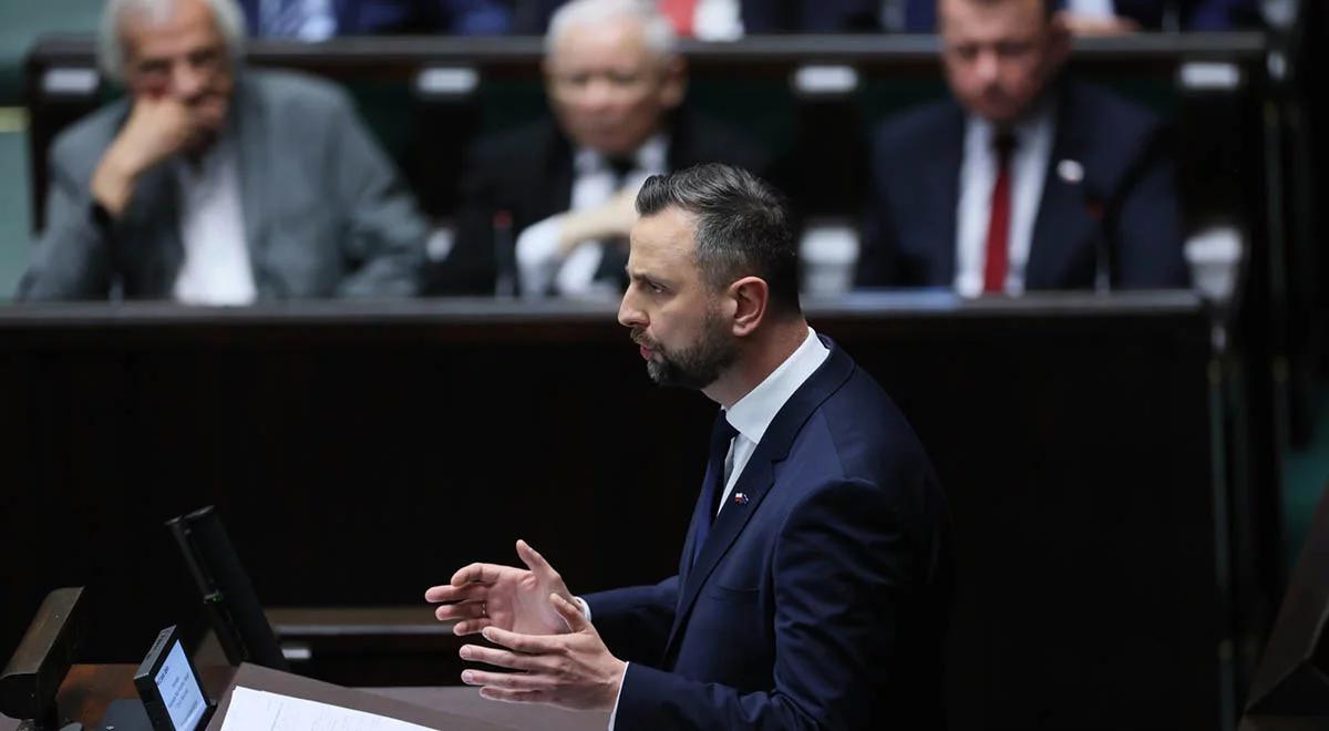 "50 mld zł na uzbrojenie". Szef MON w Sejmie o bezpieczeństwie Polski