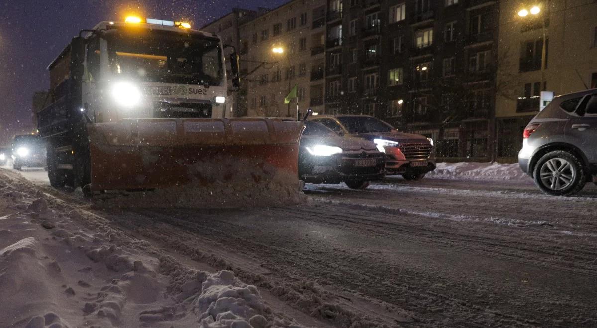 Śnieg, marznący deszcz i gołoledź. IMGW apeluje o szczególną ostrożność na drogach