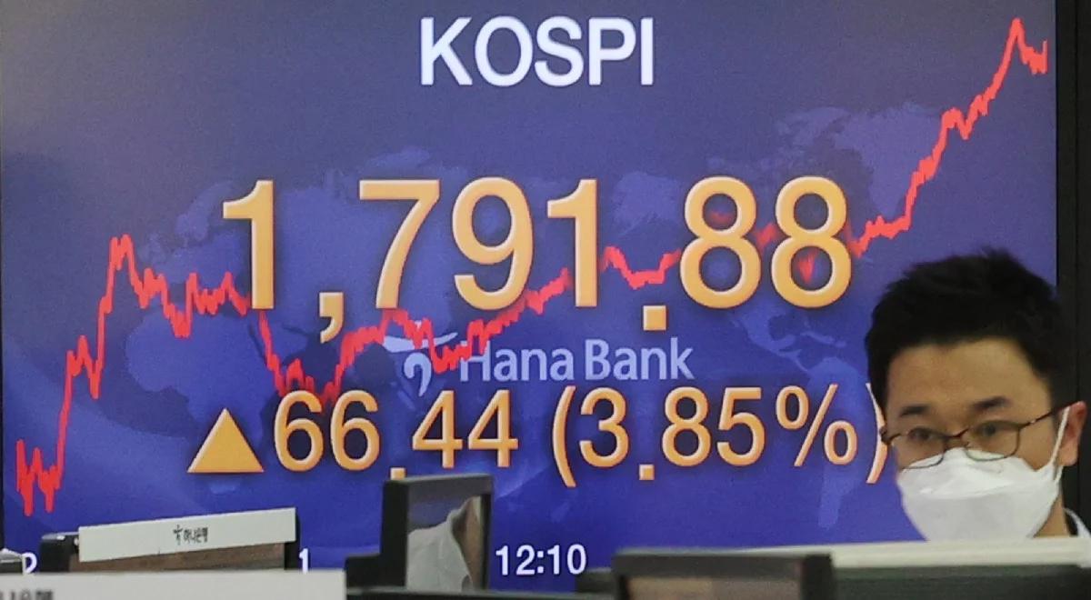 "Kryzys przypomina lata 30. XX wieku". Ekspert o skutkach pandemii koronawirusa
