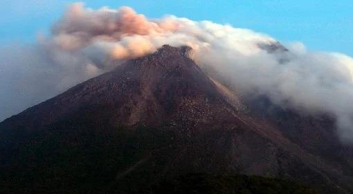 Indonezja: rośnie liczba ofiar tsunami