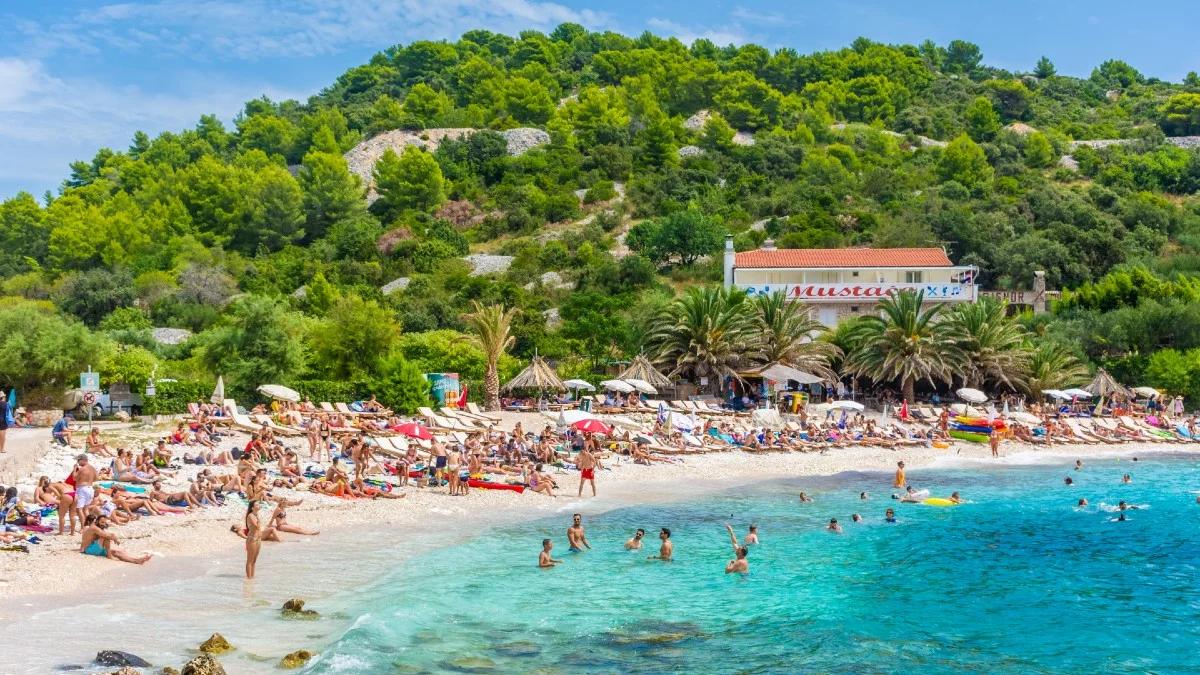 Krztusiec atakuje. Chorwacja europejskim ogniskiem choroby. Fala zakażeń