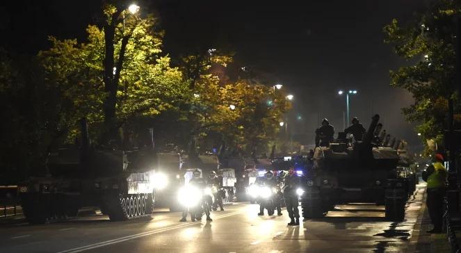 Warszawa: weekendowe utrudnienia w ruchu z powodu święta wojska i meczu