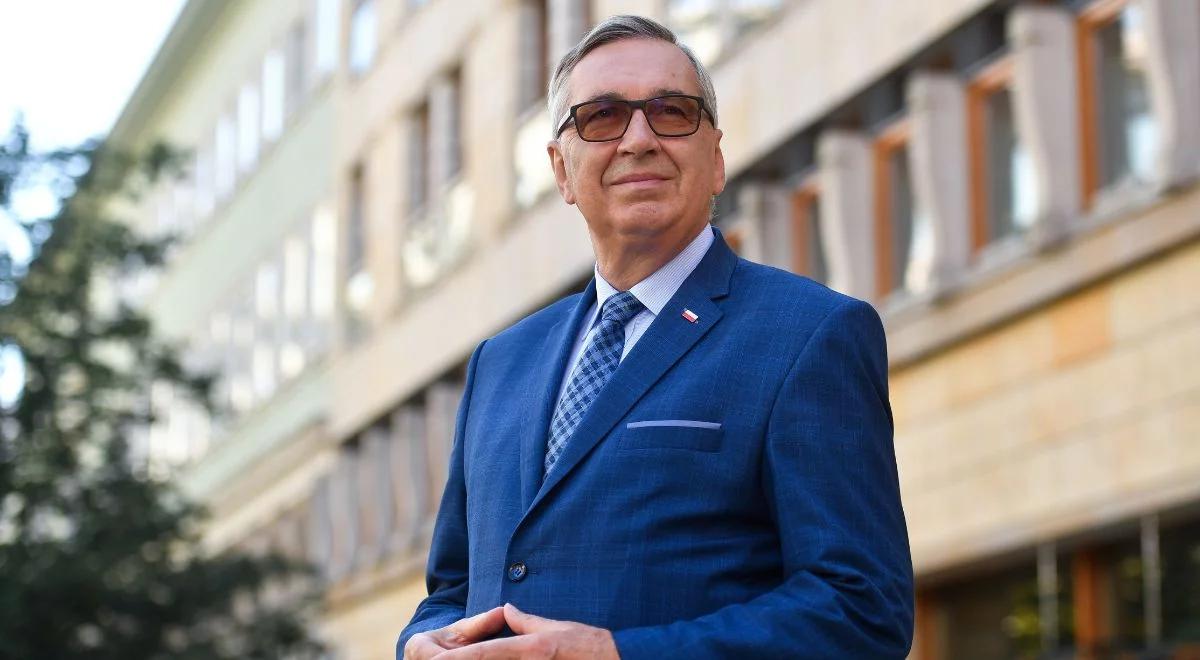 Ze stałej ceny energii skorzysta 17 mln gospodarstw domowych. Wiceminister rodziny podał szacunki