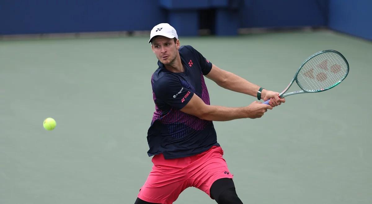ATP Tokio. Hubert Hurkacz potrzebował trzech setów. Polak melduje się w 1/8 finału